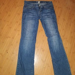 Refuge size 4R jeans